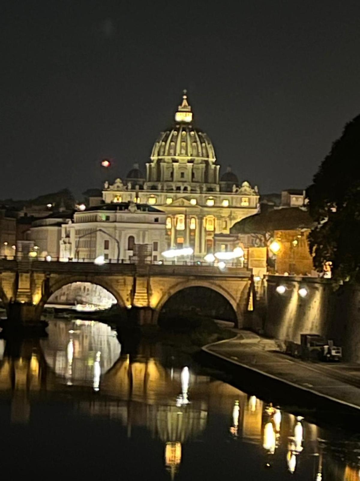 San Pietro Luxury Rooms Roma Esterno foto